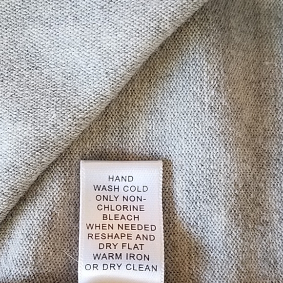 Banana Republic Extra Fine Italian Merino Wool Crewneck Sweater - Picture 6 of 12